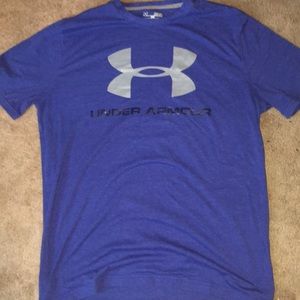 medium under armor shirt (blue)